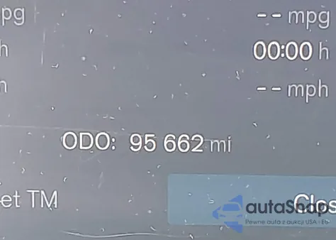 2022 Volvo Xc60 Momentum z USA, uszkodzony, nr VIN YV4L12RK4N1003248